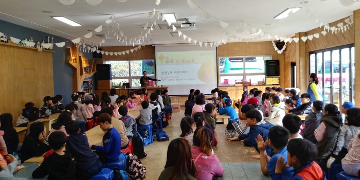 6page상단수정_체험장사진.jpg 6page상단수정_체험장사진.jpg